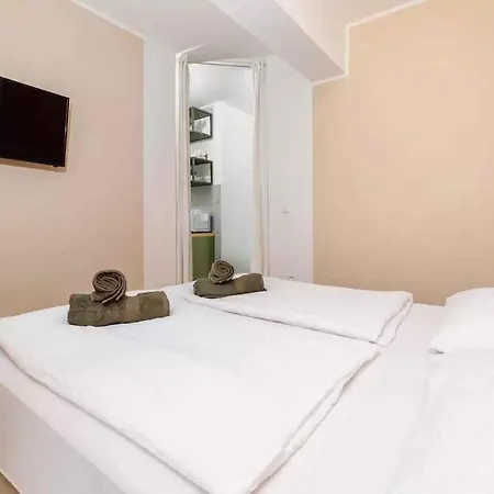 Apartment In 39257