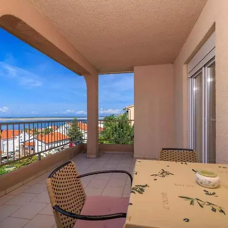 Apartment In 39257